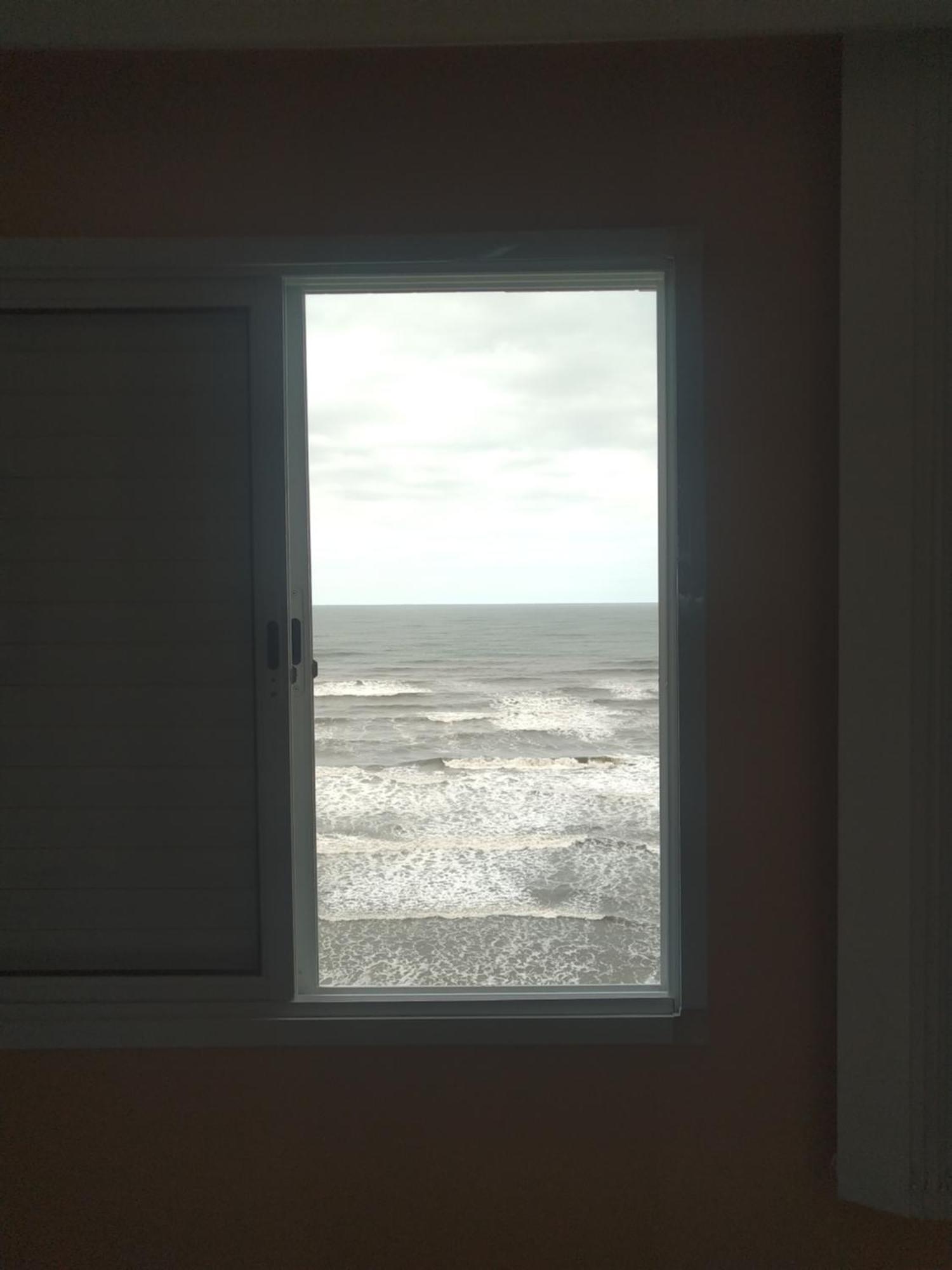 Apartamento Frente Mar Pe Na Areia プライア・グランデ エクステリア 写真